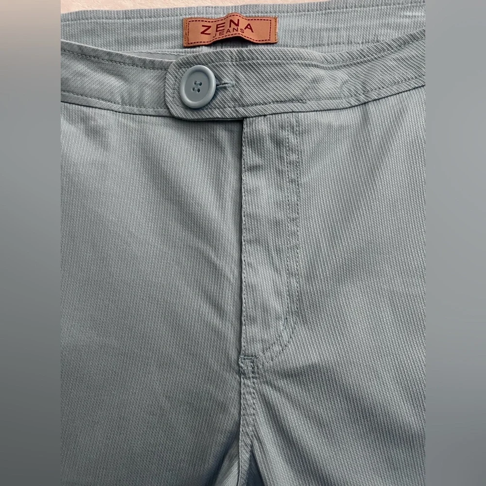 Zena Baby Blue NWOT Corduroy Texture Stretch Capri Pants, Size 12